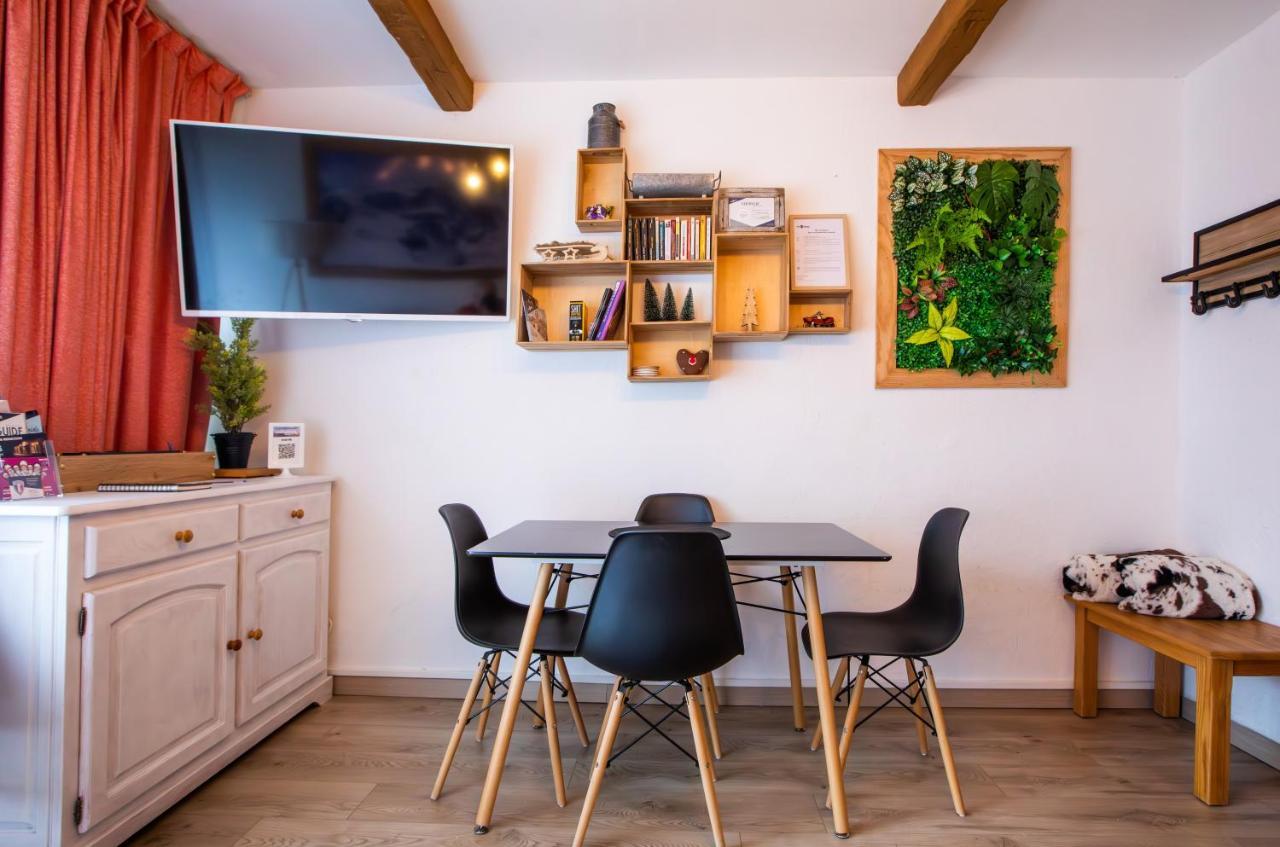 Aux Pieds Des Pistes, Les 2 Alpes Apartment *